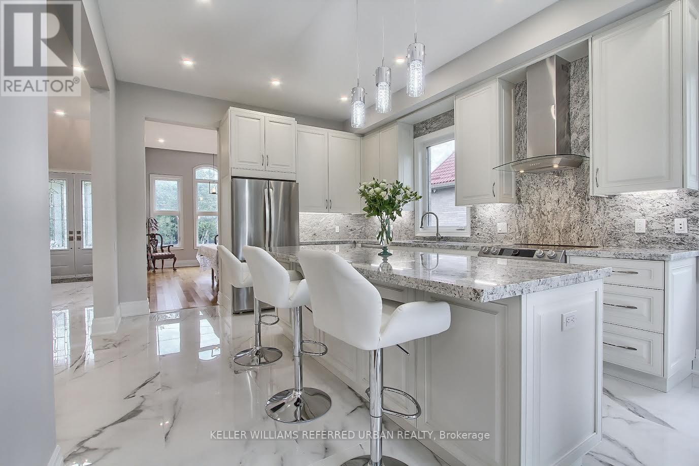 Photo 9 of 70 Brule Lakeway, Georgina ON