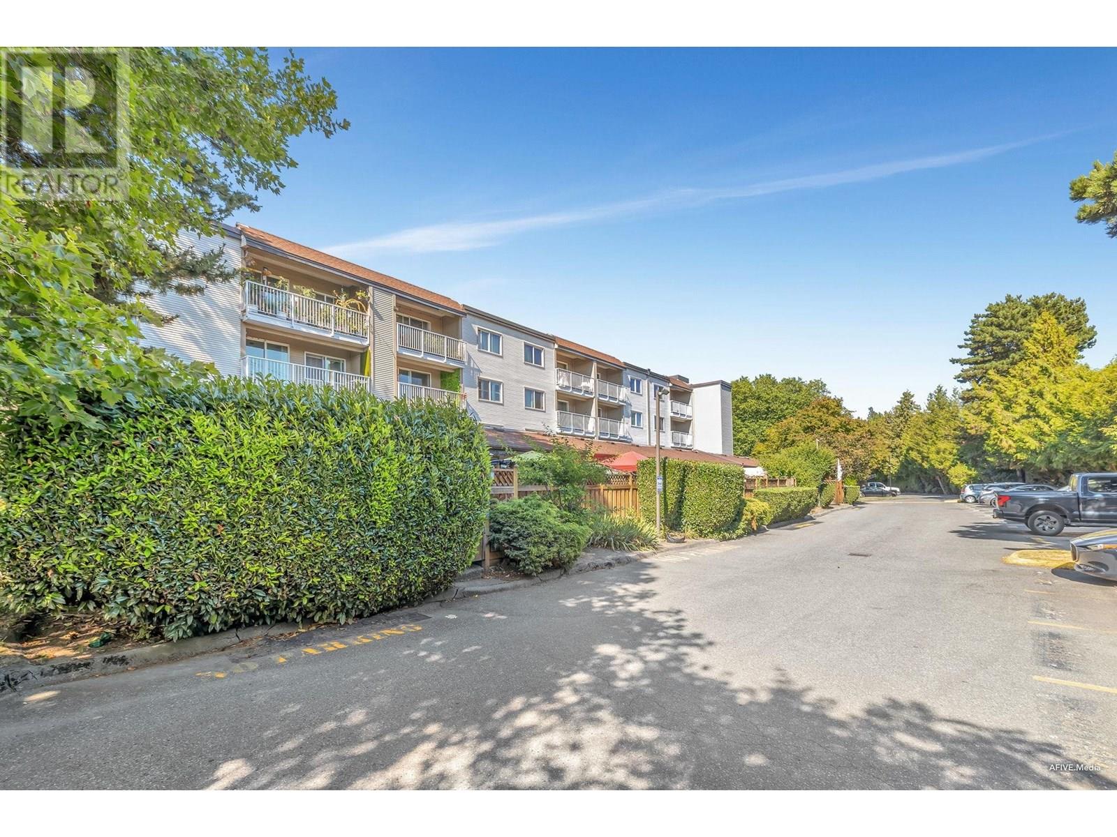 Photo 1 of 205 8740 Citation Drive, Richmond BC