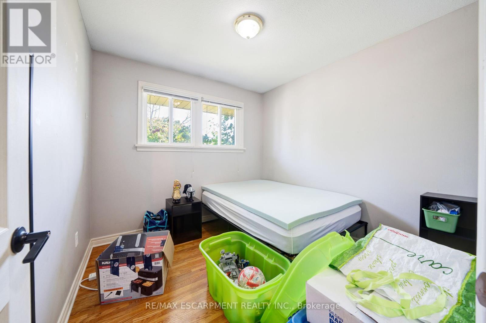 Photo 32 of 84 Jacobson Avenue, St Catharines ON