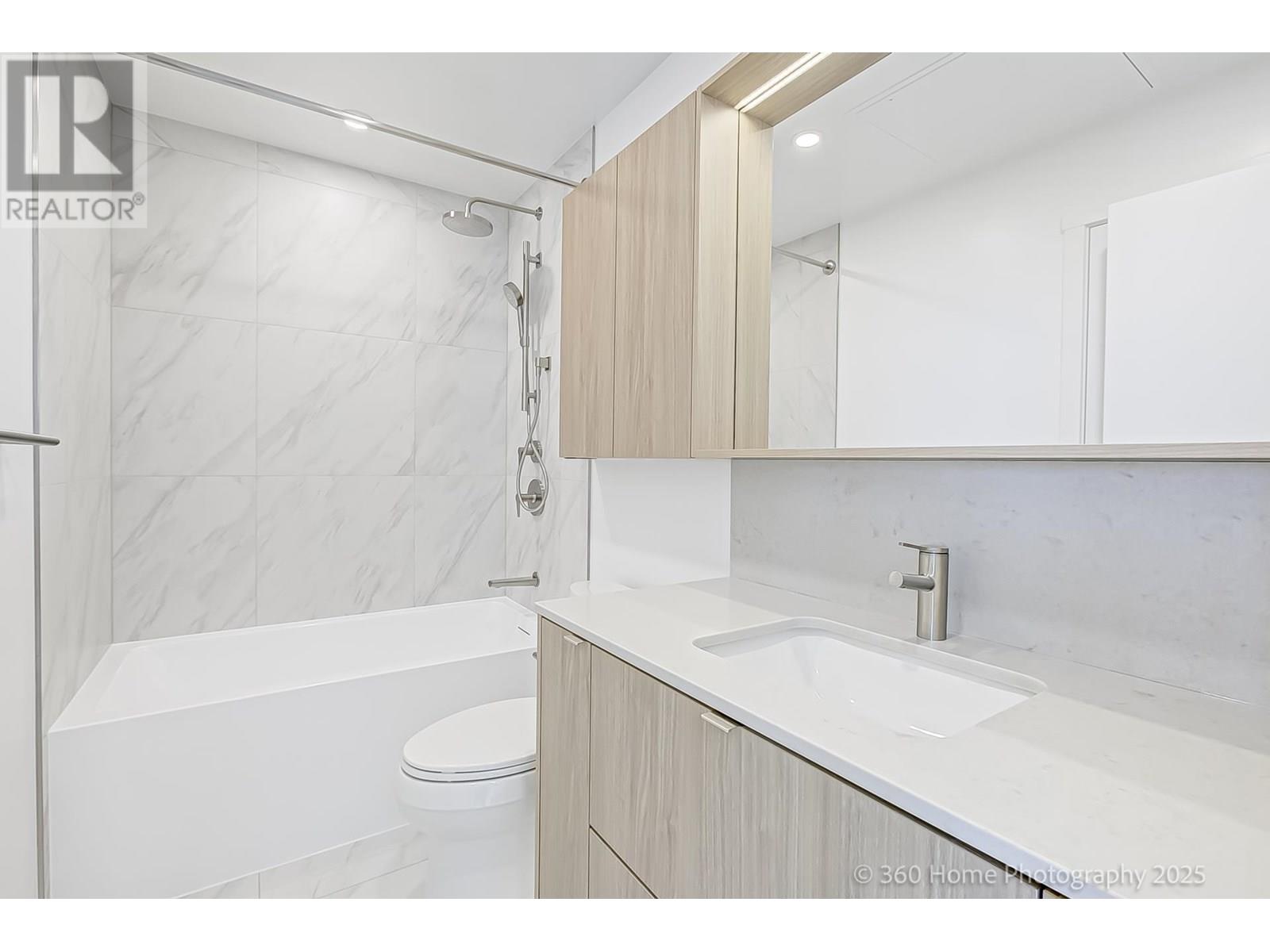 Photo 8 of 2304 626 Claremont Street, Coquitlam BC