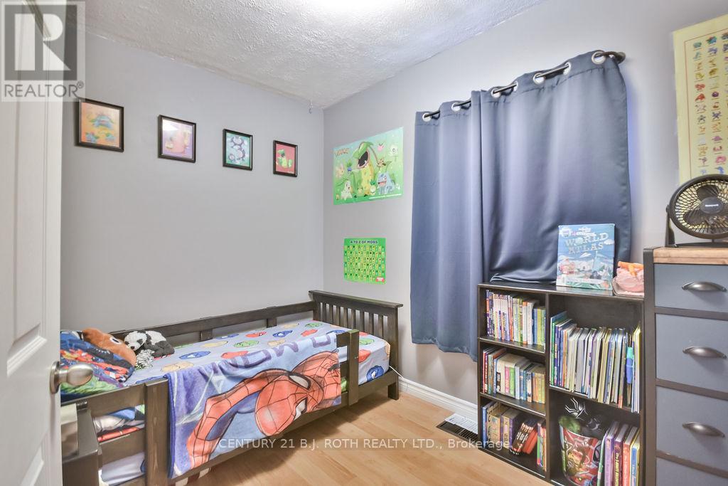 8 SUMMERSET PLACE - 10