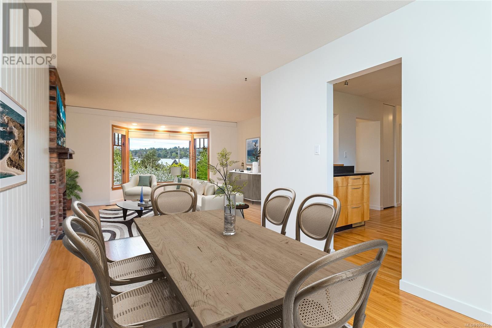 3928 CADBORO BAY RD - Image 10
