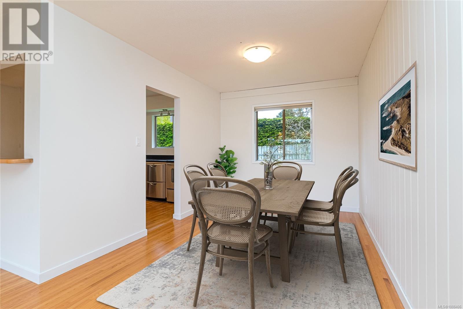 3928 CADBORO BAY RD - Image 11