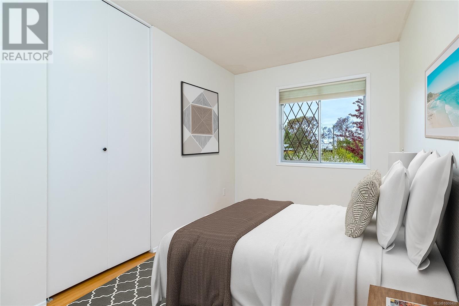 3928 CADBORO BAY RD - Image 19