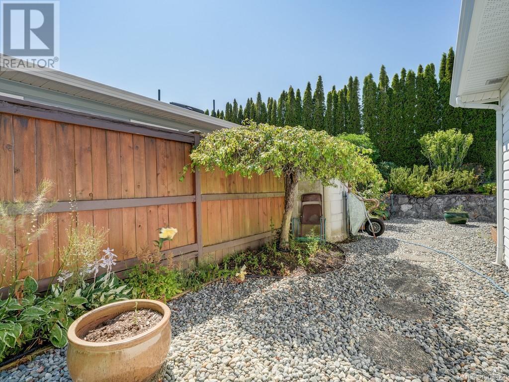 49 7570 Tetayut Road, Central Saanich