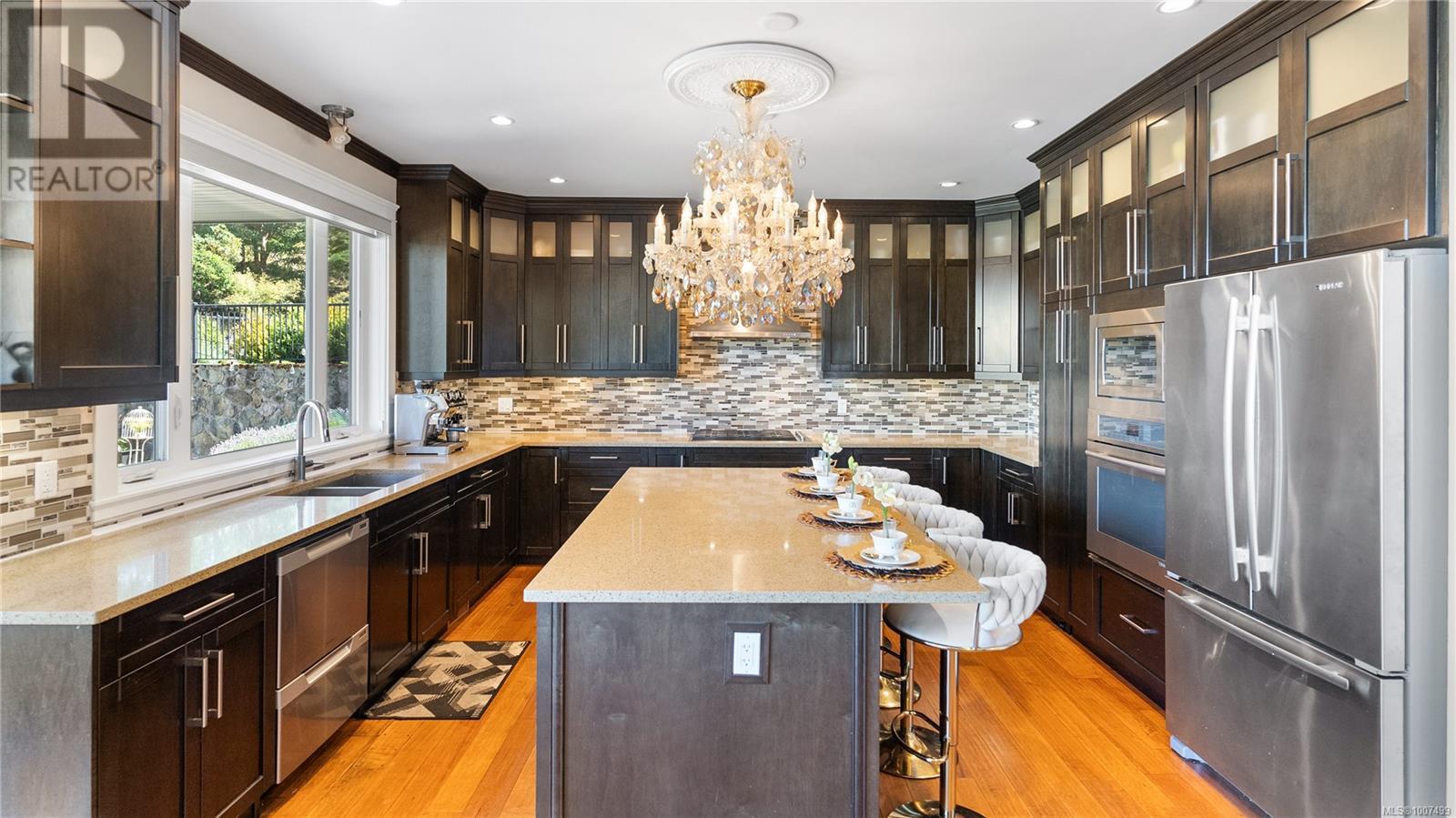 Photo 7 of 2328 Nicklaus Dr, Langford BC
