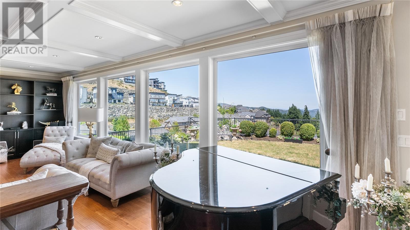 Photo 5 of 2328 Nicklaus Dr, Langford BC