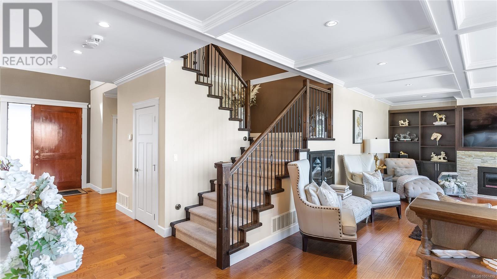 Photo 6 of 2328 Nicklaus Dr, Langford BC