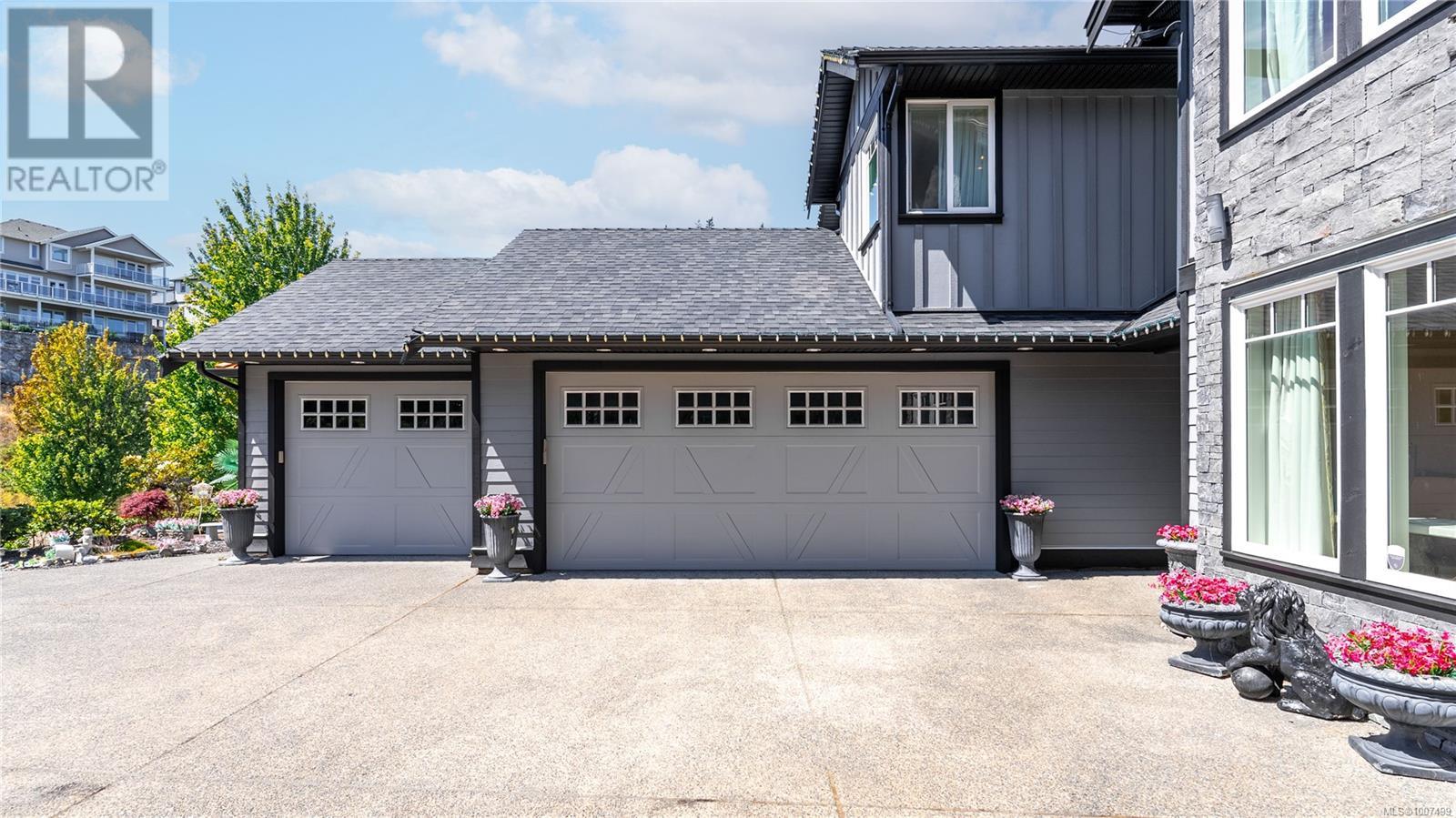 Photo 39 of 2328 Nicklaus Dr, Langford BC
