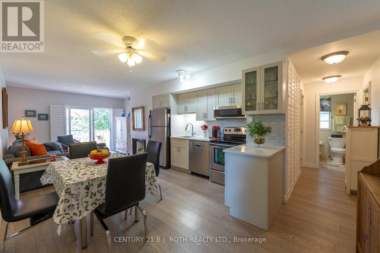 Photo 27 of 16 60 Laguna Parkway, Ramara ON