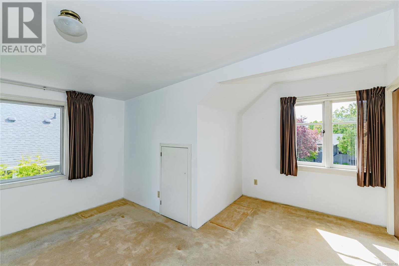 Photo 23 of 787 Newport Ave, Oak Bay BC