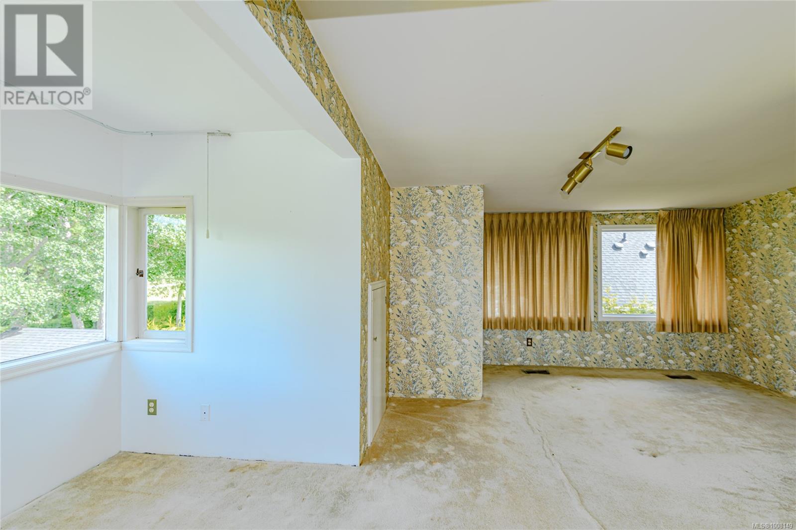 Photo 20 of 787 Newport Ave, Oak Bay BC