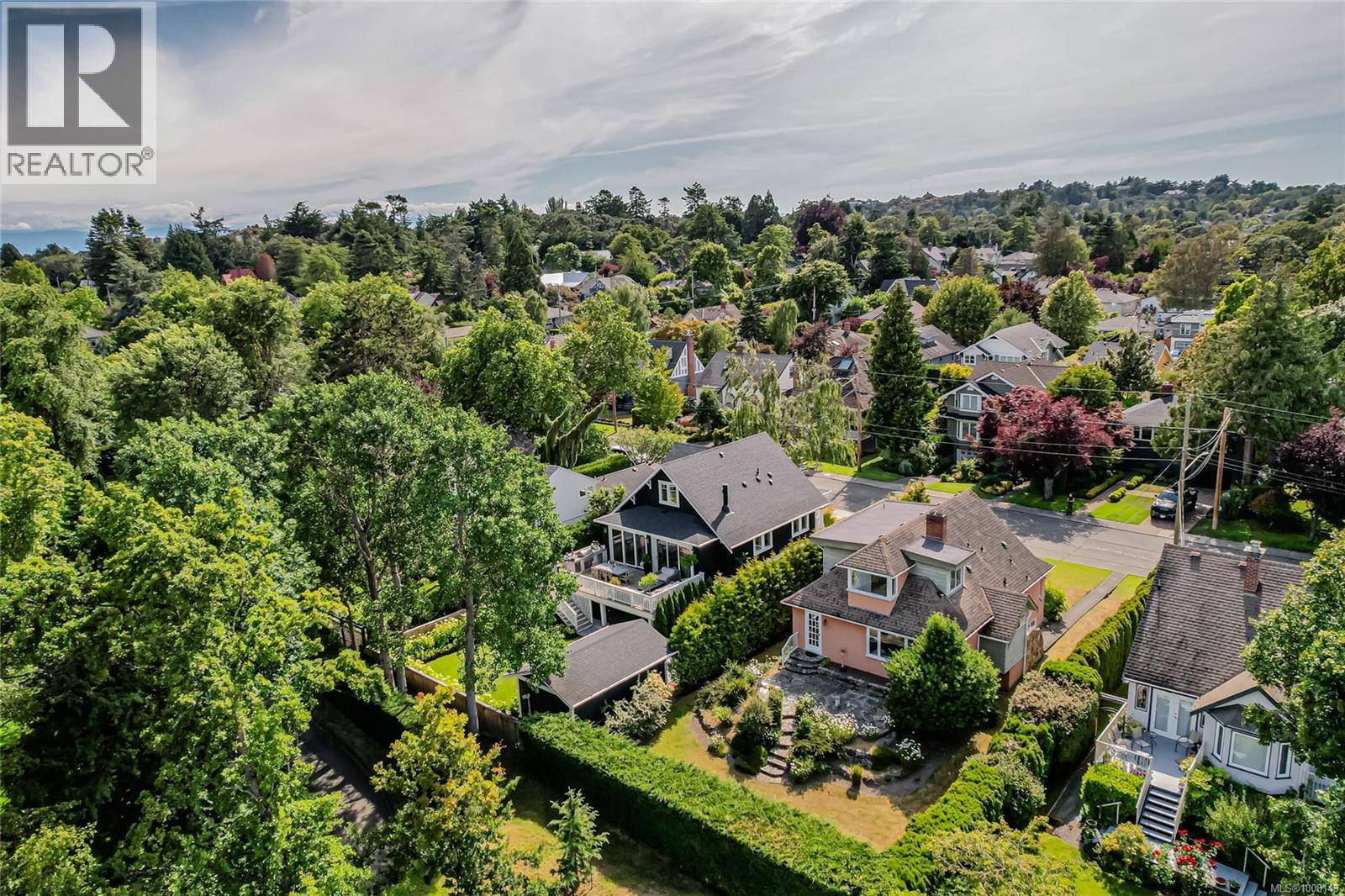 Photo 48 of 787 Newport Ave, Oak Bay BC