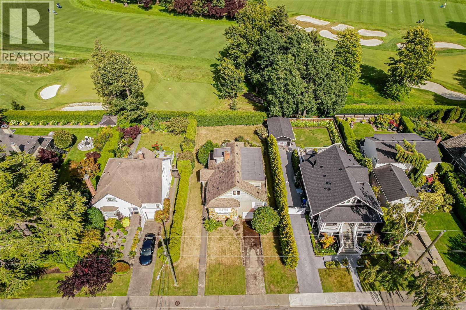 Photo 45 of 787 Newport Ave, Oak Bay BC