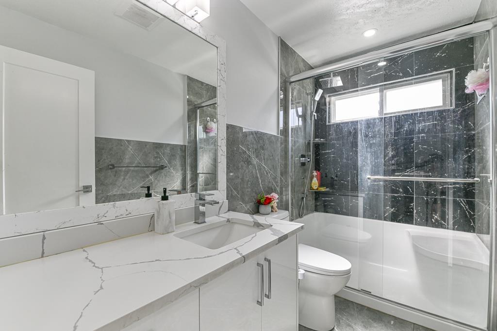 Photo 21 of 31858 Mayne Avenue, Abbotsford BC