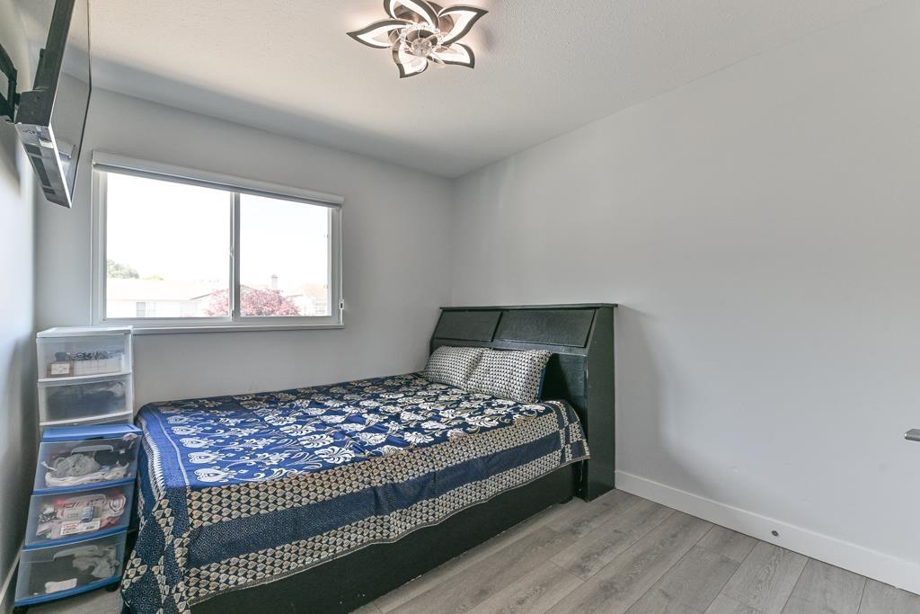 Photo 7 of 31858 Mayne Avenue, Abbotsford BC