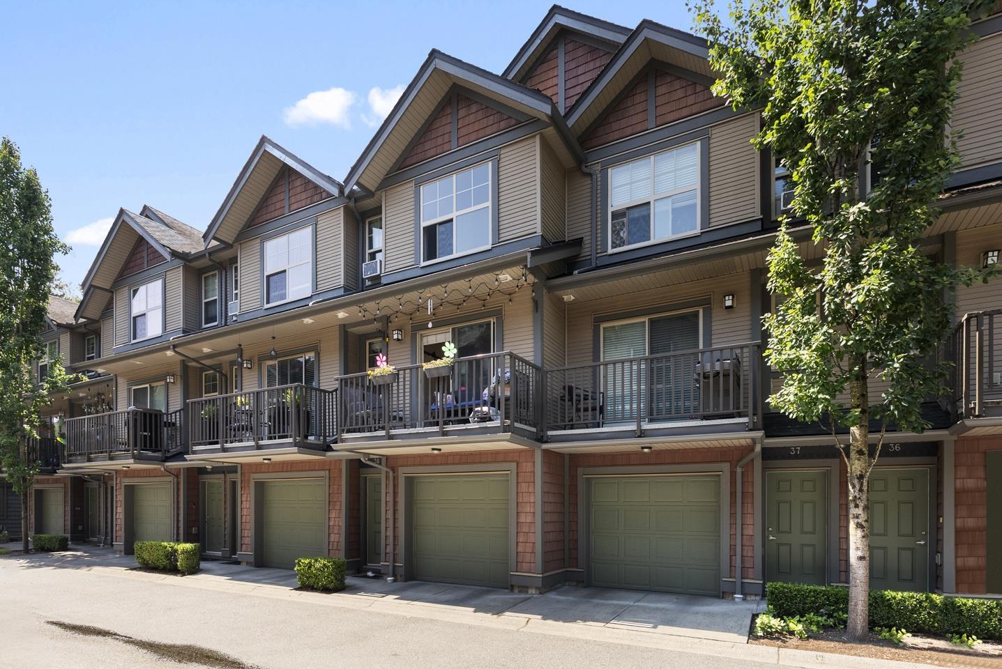 Photo 30 of 38 7121 192 Street, Surrey BC