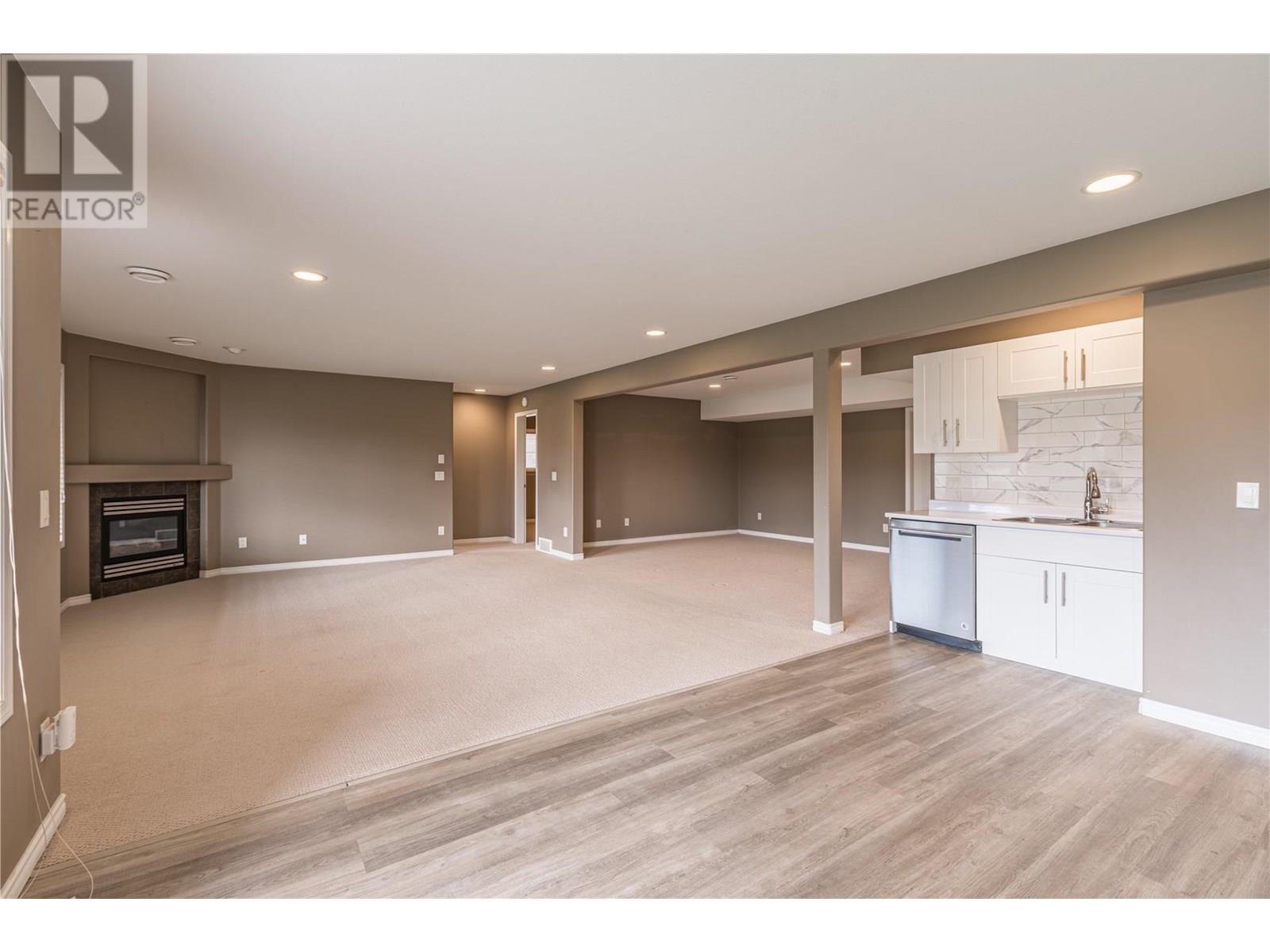 3276 MERLOT COURT - Image 31