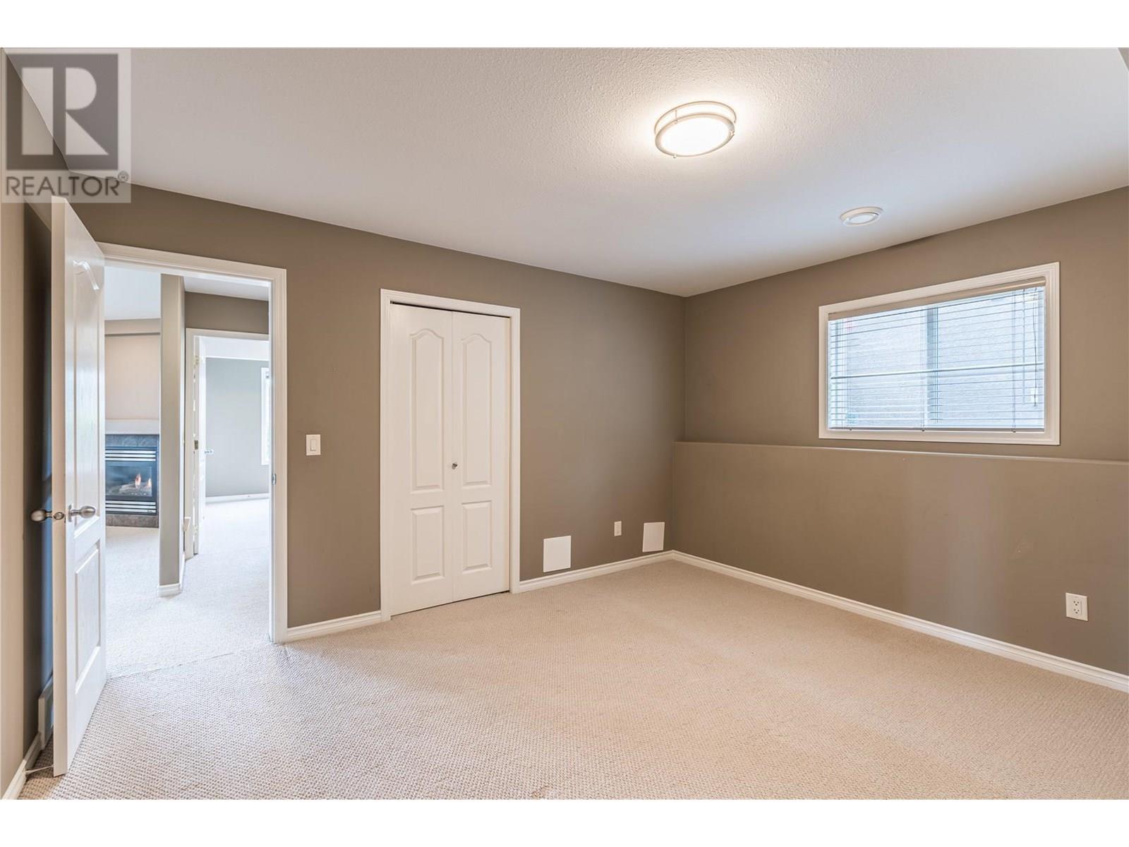 3276 MERLOT COURT - Image 36