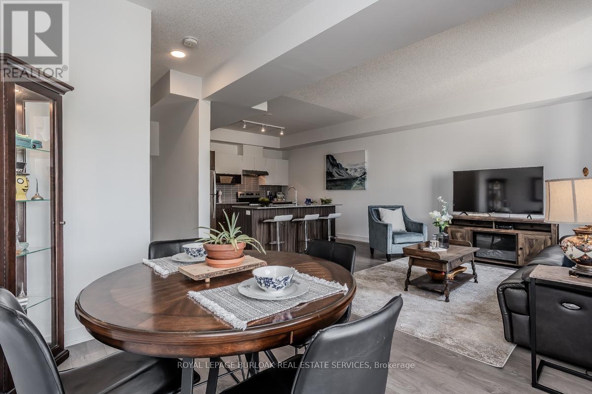 Photo 14 of 28 1121 Cooke Boulevard, Burlington ON
