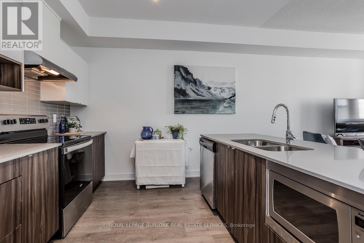 Photo 19 of 28 1121 Cooke Boulevard, Burlington ON