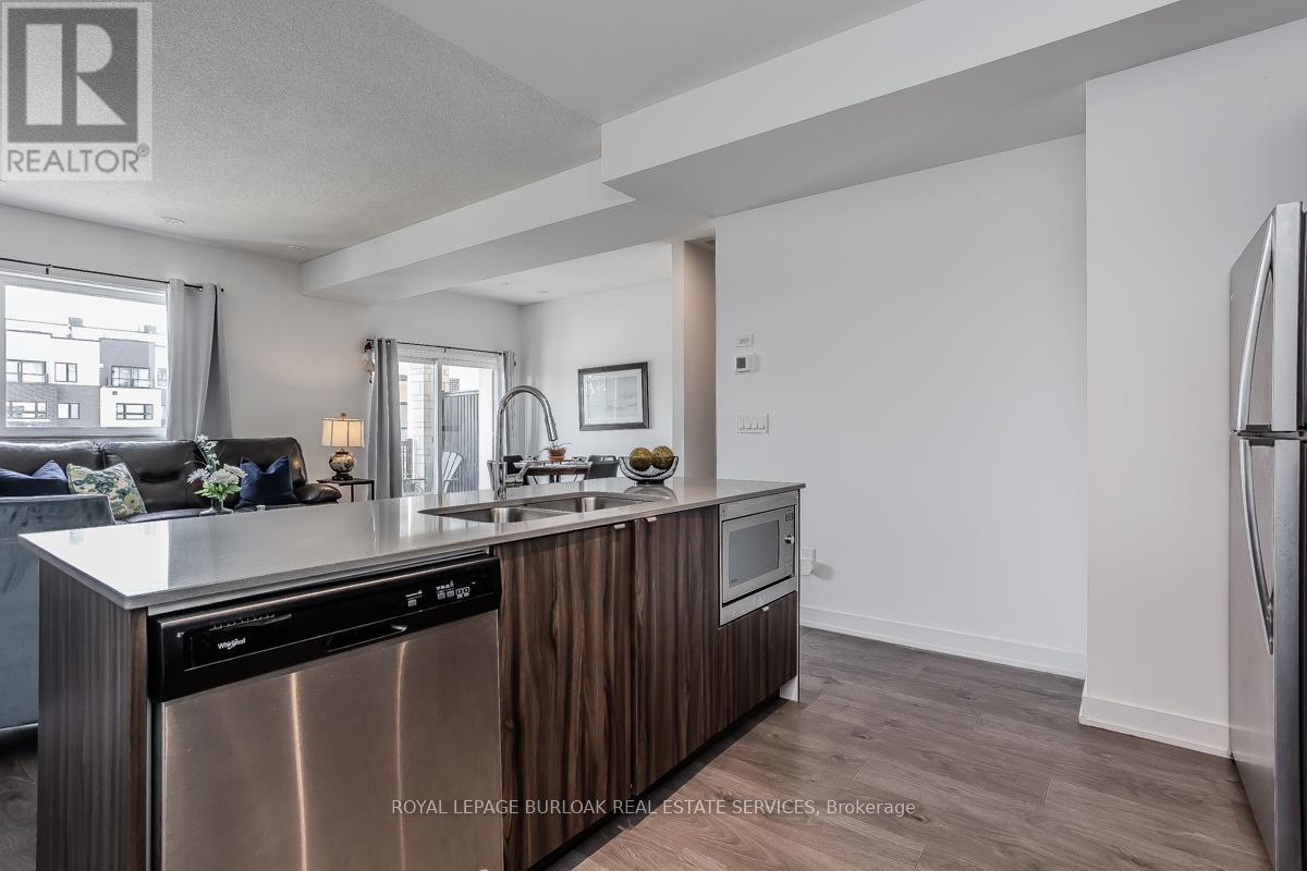 Photo 10 of 28 1121 Cooke Boulevard, Burlington ON
