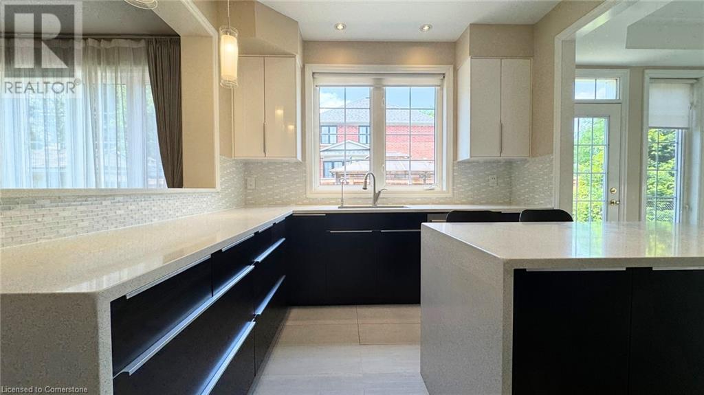 Photo 19 of 2295 Avalon Drive, Burlington ON