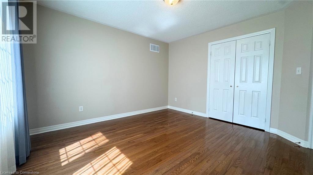 Photo 35 of 2295 Avalon Drive, Burlington ON