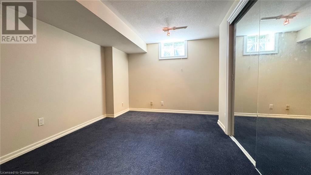 Photo 36 of 2295 Avalon Drive, Burlington ON