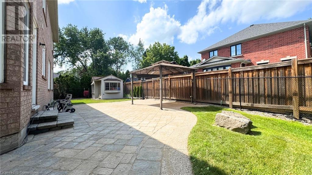 Photo 2 of 2295 Avalon Drive, Burlington ON