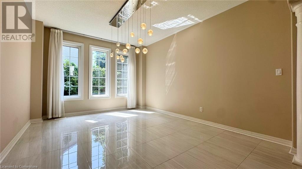 Photo 33 of 2295 Avalon Drive, Burlington ON