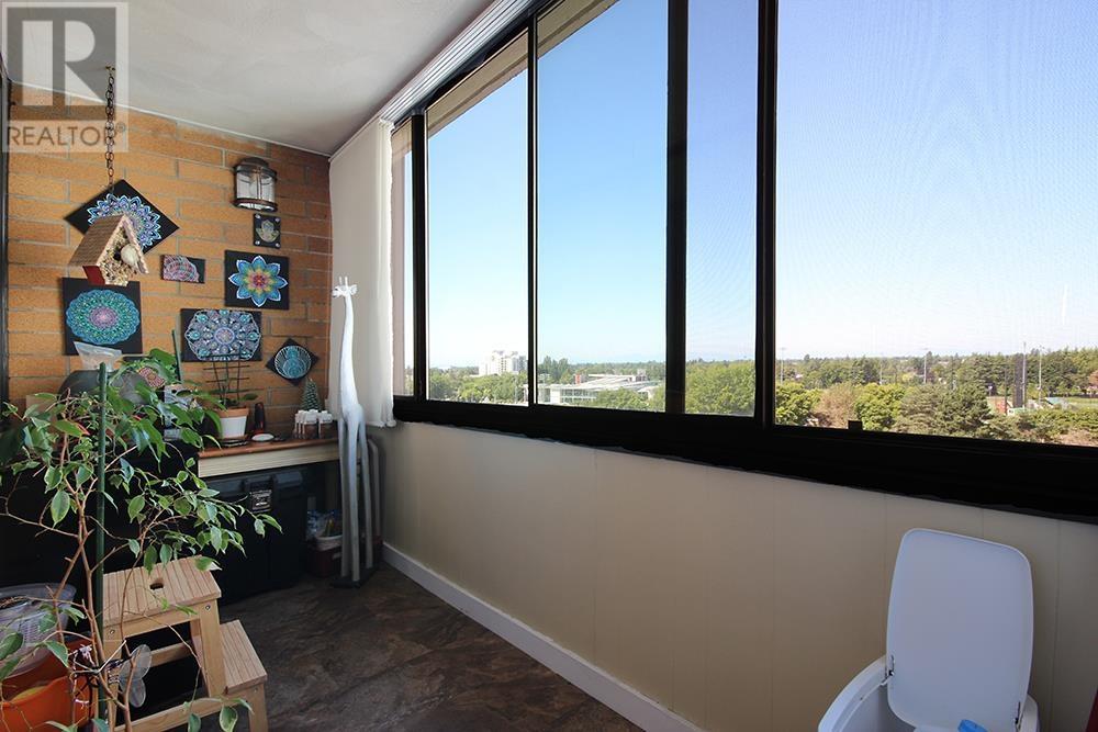 Photo 1 of 1004 6651 Minoru Boulevard, Richmond BC