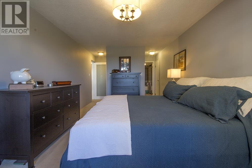 Photo 16 of 1004 6651 Minoru Boulevard, Richmond BC
