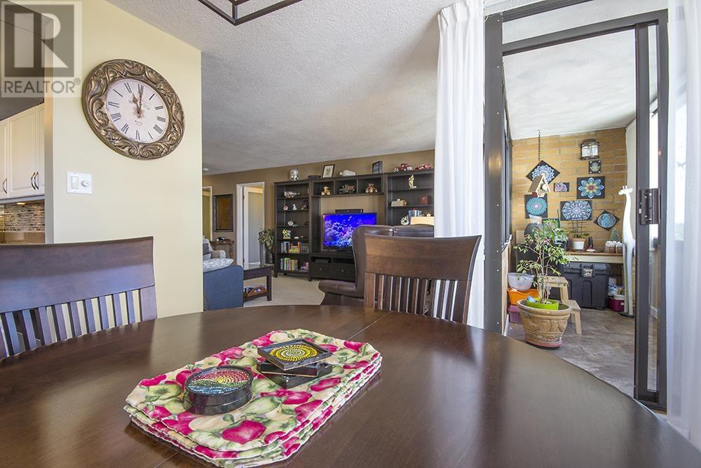 Photo 8 of 1004 6651 Minoru Boulevard, Richmond BC