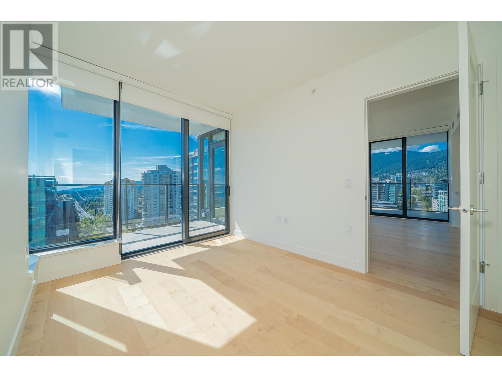 Photo 2 of 1306 135 E 13 Th Street, North Vancouver BC
