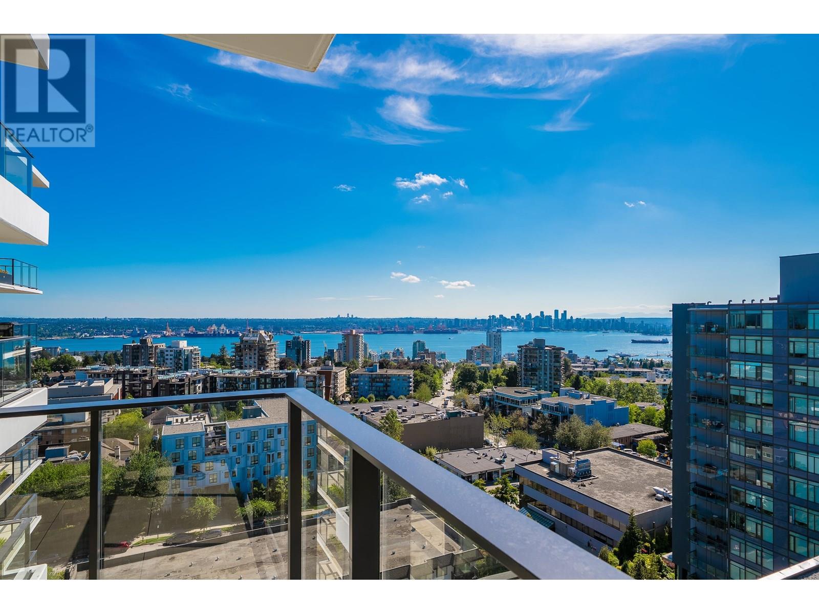 Photo 3 of 1306 135 E 13 Th Street, North Vancouver BC