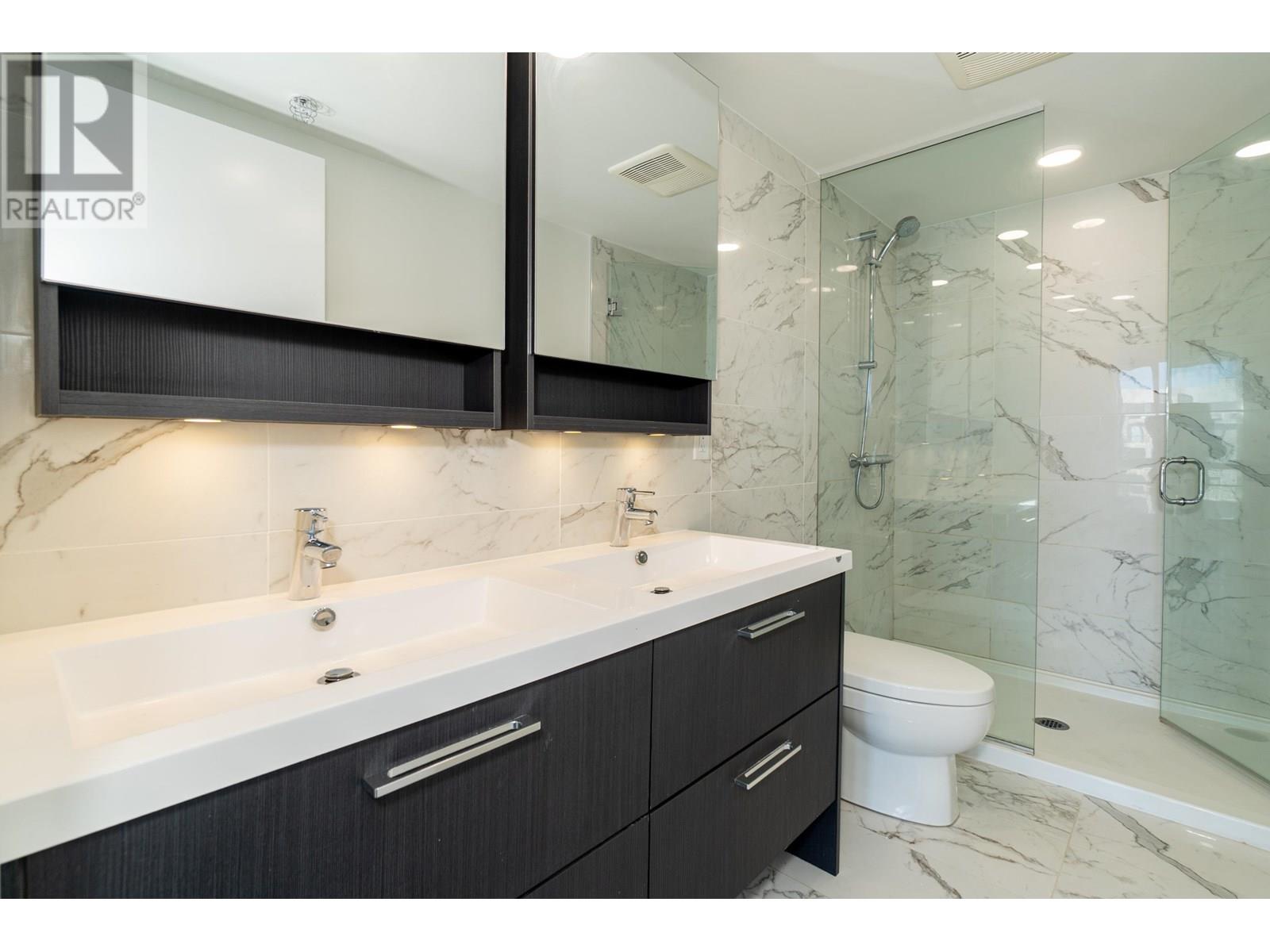 Photo 16 of 1511 5580 No 3 Road, Richmond BC