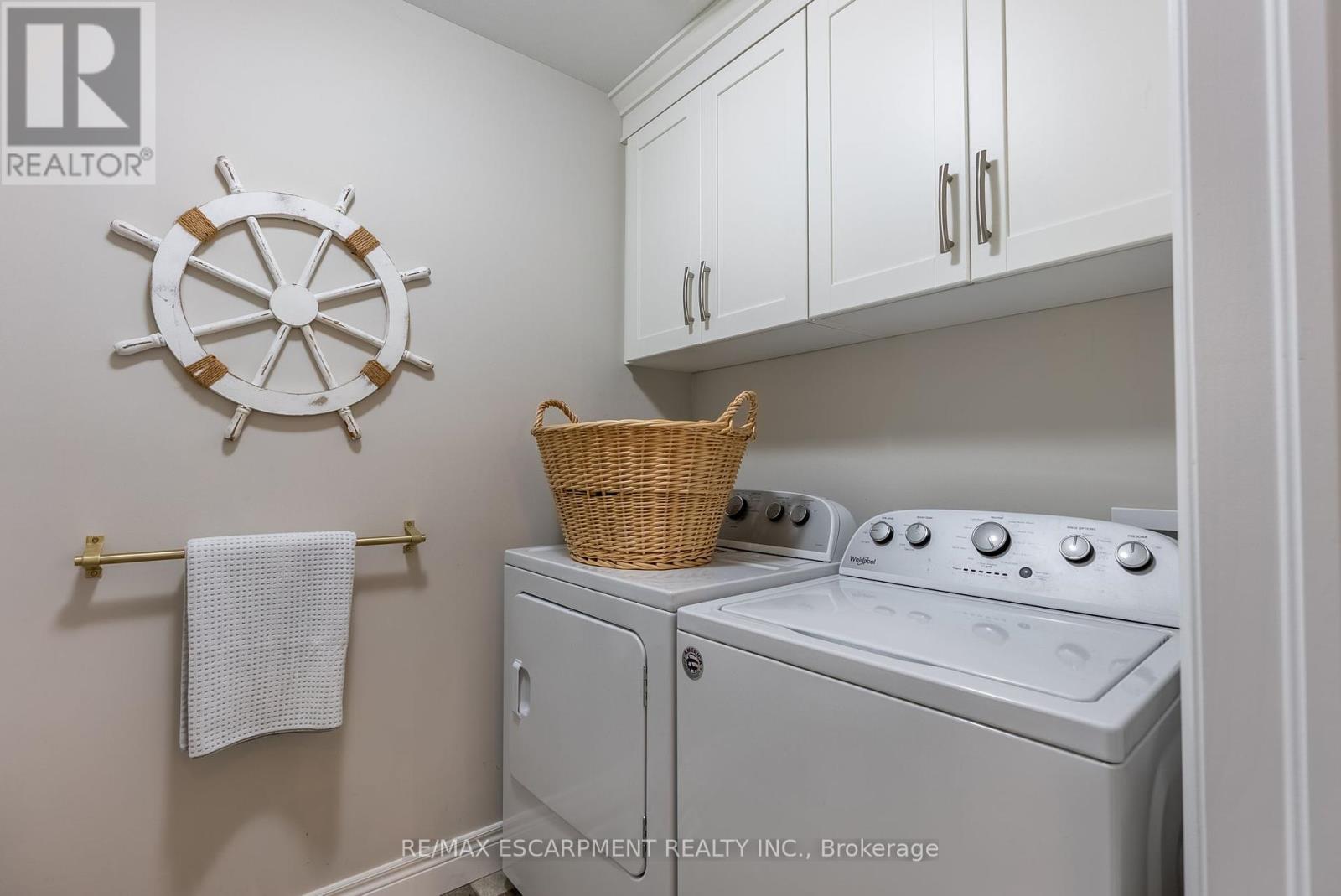 Photo 24 of 9 Richard Crescent, West Lincoln ON
