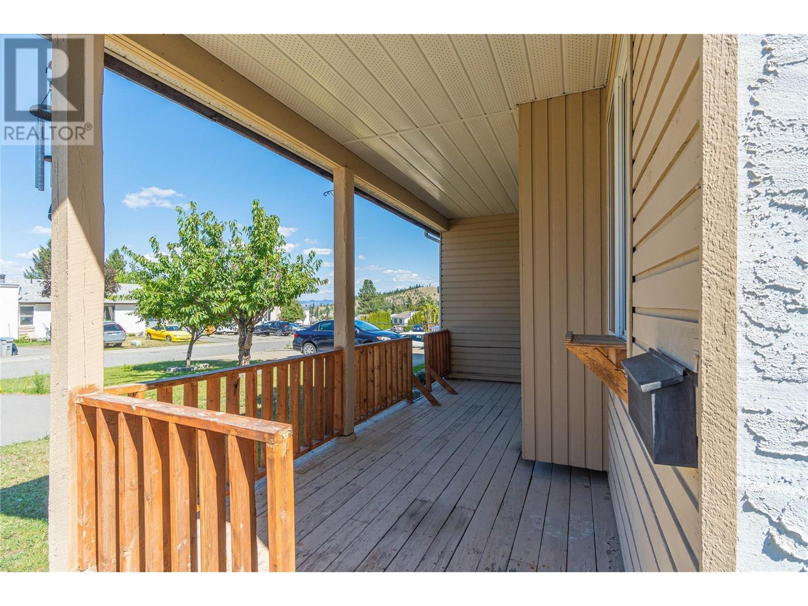 Photo 35 of 265 Hollyburn Drive, Kamloops BC
