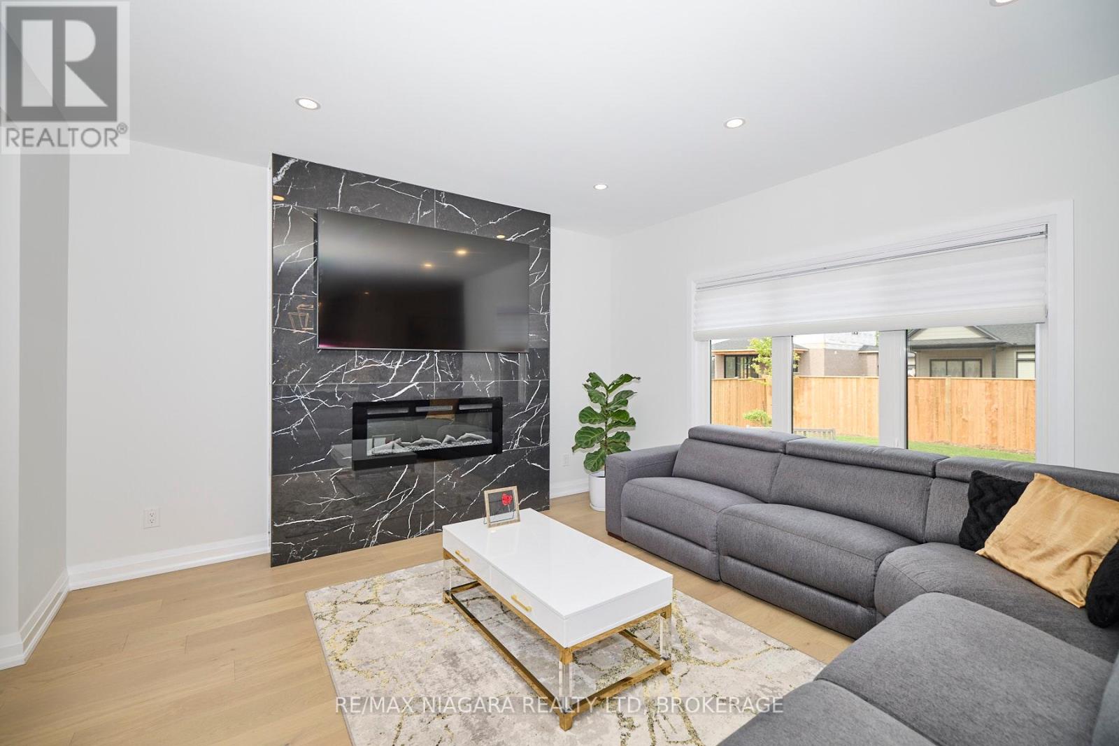 Photo 32 of 3609 Canfield Crescent, Fort Erie ON