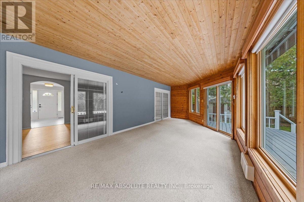 Photo 19 of 36 Beverly Street, Ottawa ON