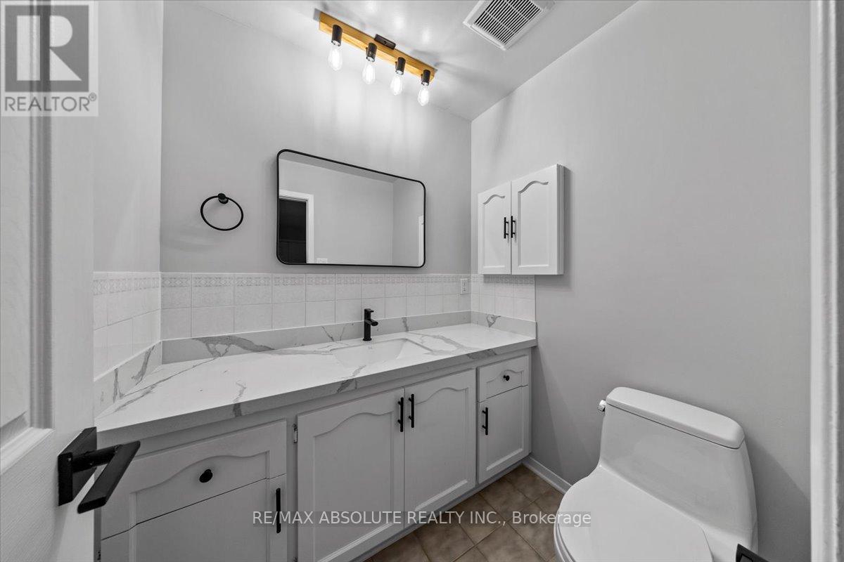 Photo 27 of 36 Beverly Street, Ottawa ON