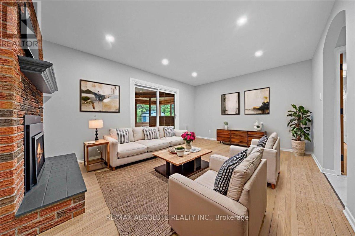 Photo 28 of 36 Beverly Street, Ottawa ON