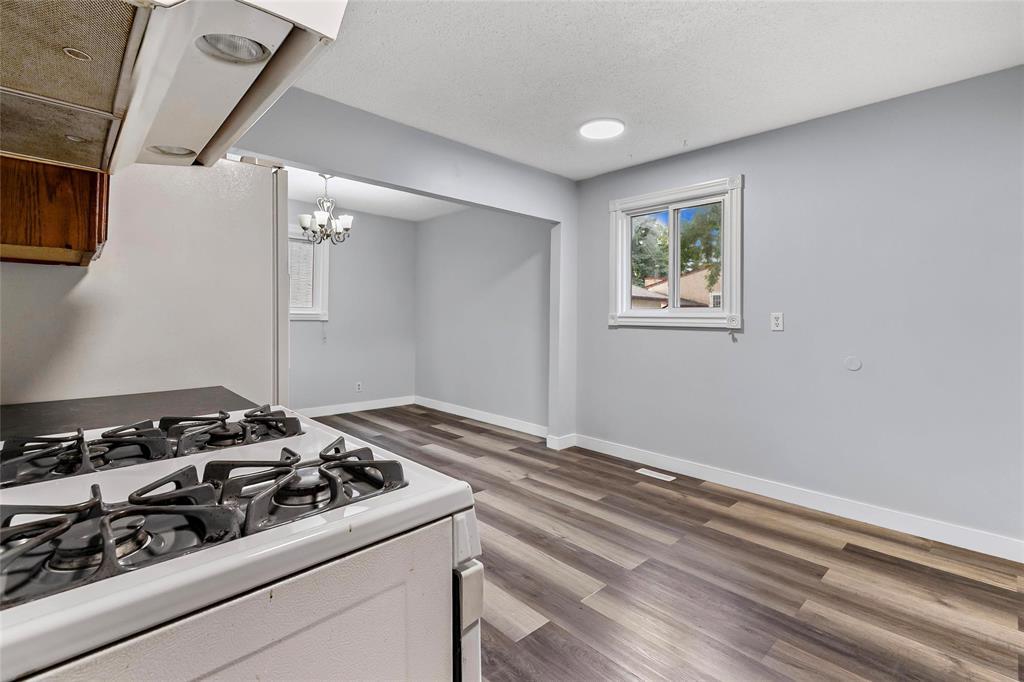 Photo 10 of 1203 Chancellor Drive, Winnipeg MB
