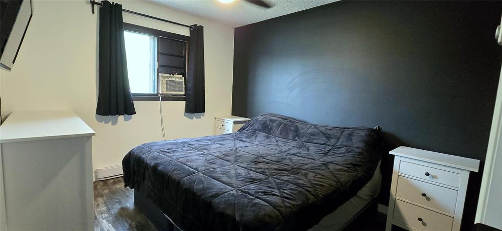 Photo 4 of 319 Netley Avenue, Selkirk MB