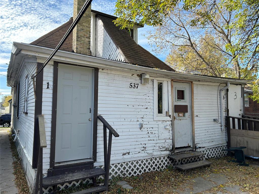 Photo 4 of 537 Redwood Avenue, Winnipeg MB