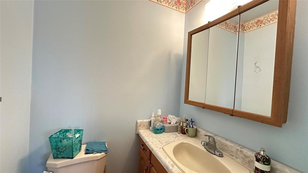 Photo 22 of 2061 Manitoba Avenue, Winnipeg MB