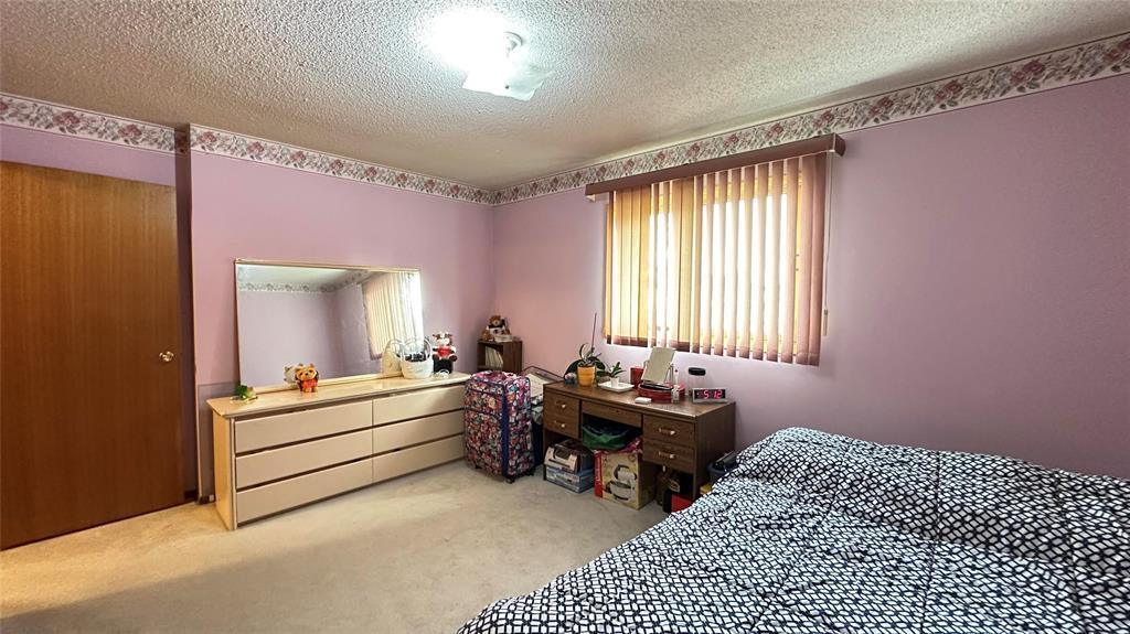 Photo 16 of 2061 Manitoba Avenue, Winnipeg MB