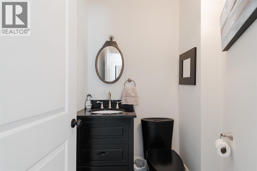 Photo 18 of 49 Poplar Crescent, Gregoire Lake Estates AB