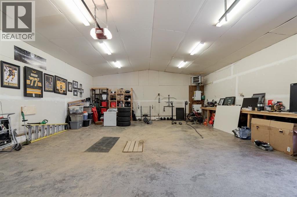 Photo 46 of 49 Poplar Crescent, Gregoire Lake Estates AB
